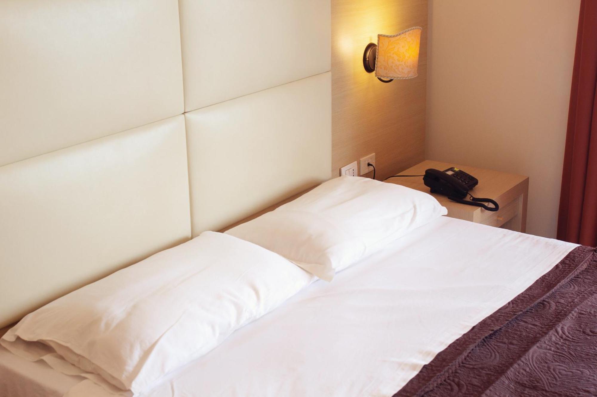 Taormina Hotel Calipso มาซเซโอ ภายนอก รูปภาพ
